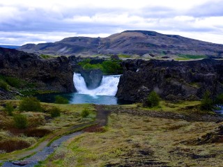 Hjálparfoss